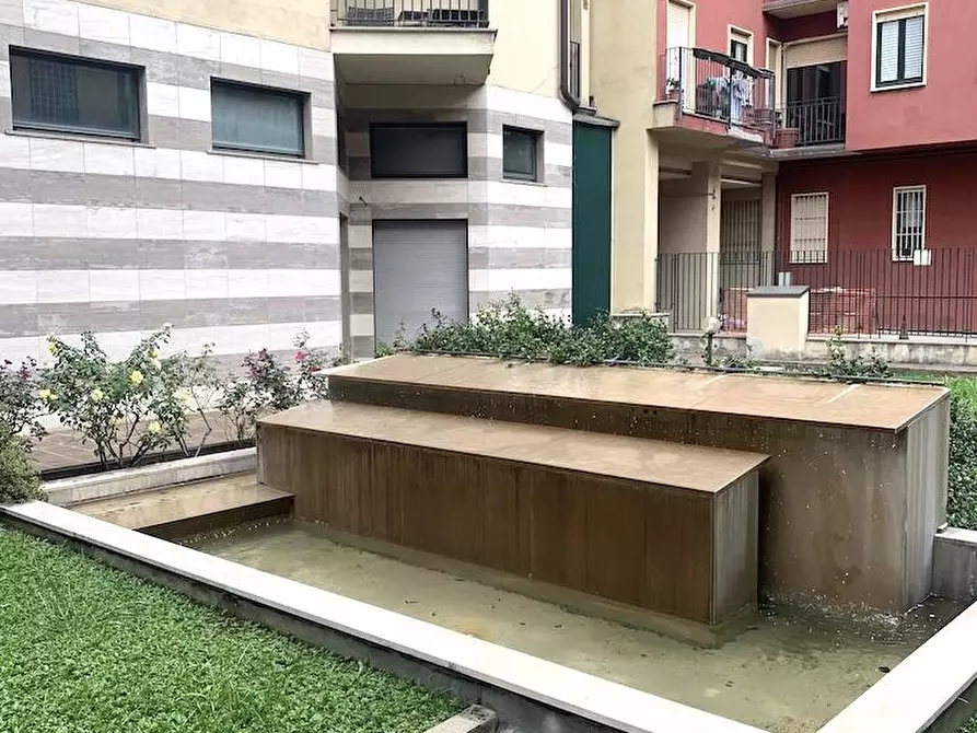 Immagine 35 di Appartamento in vendita  in Via Lambro a Milano