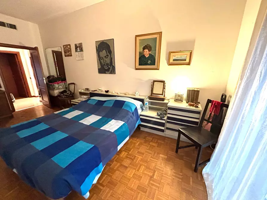 Immagine 8 di Appartamento in vendita  in piazza firenze a Milano