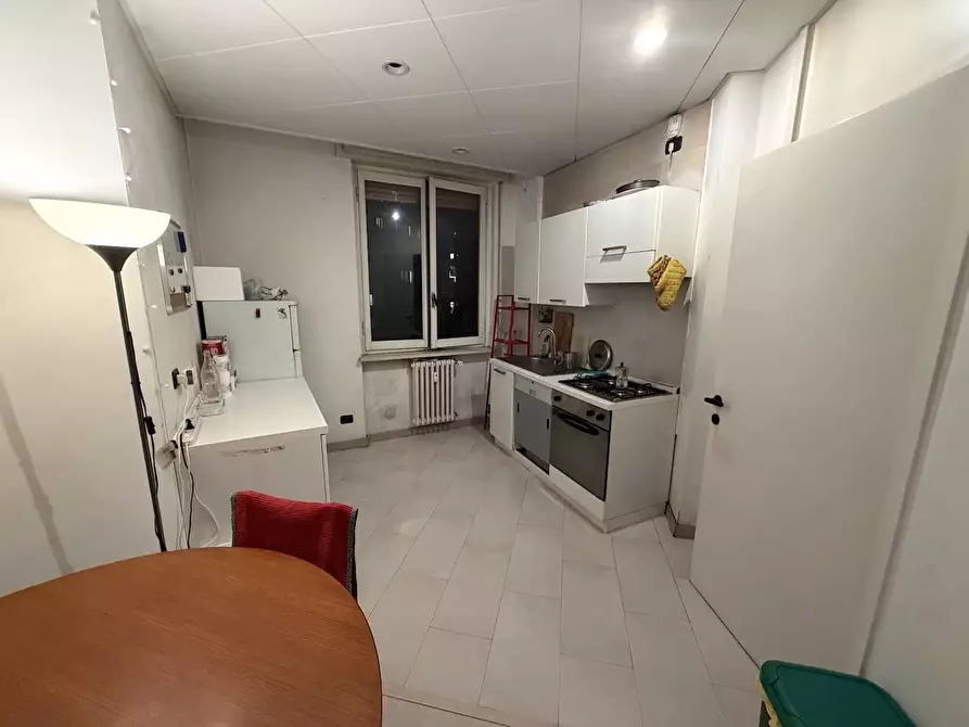 Immagine 2 di Appartamento in affitto  in via Piero della Francesca 51 a Milano