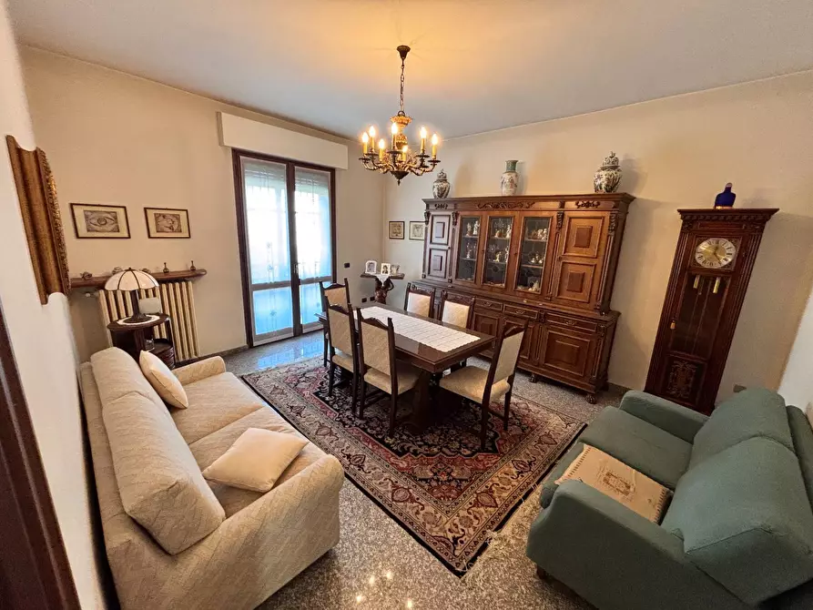 Immagine 5 di Villa in vendita  in via Marziale a Rho