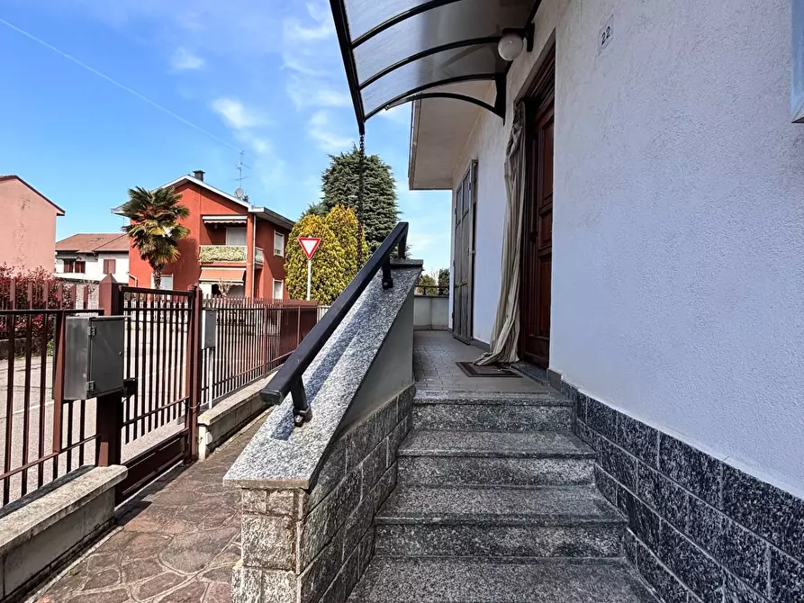 Immagine 20 di Villa in vendita  in via Marziale a Rho