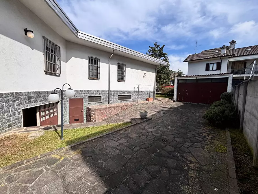 Immagine 32 di Villa in vendita  in via Marziale a Rho