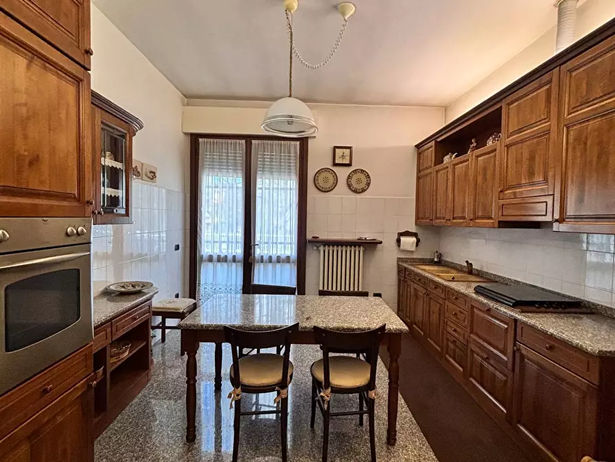 Immagine 43 di Villa in vendita  in via Marziale a Rho