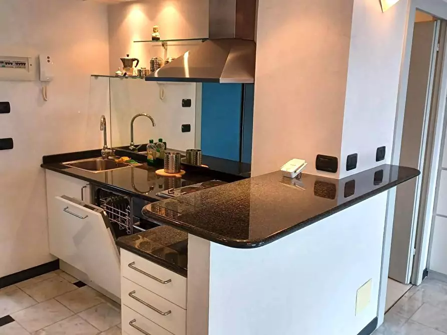 Immagine 19 di Appartamento in affitto  in via Aurelia Ponente 22 a Rapallo