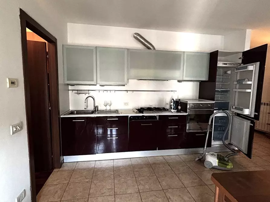 Immagine 8 di Appartamento in vendita  in via Varesina a Milano