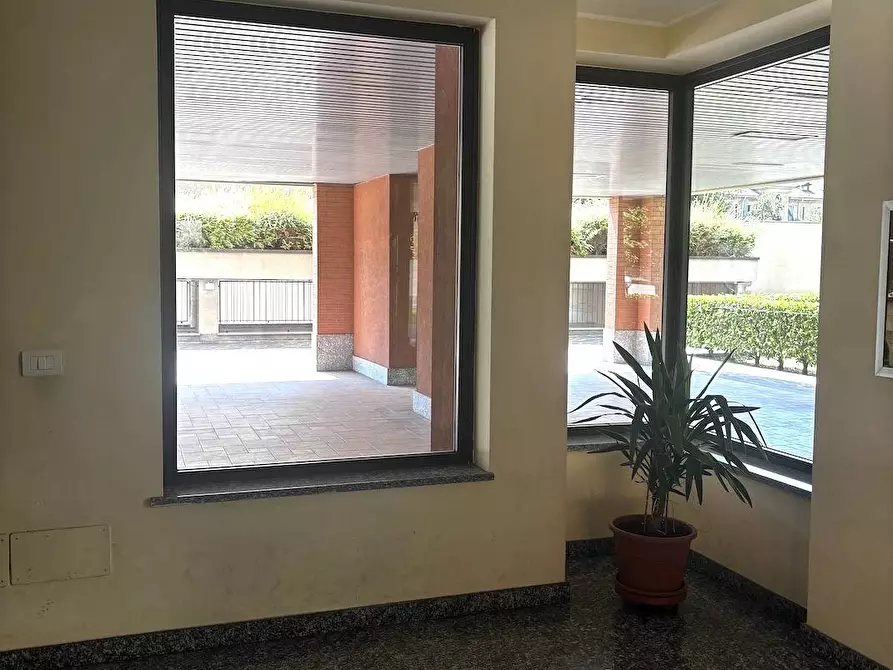 Immagine 35 di Appartamento in vendita  in via Varesina a Milano