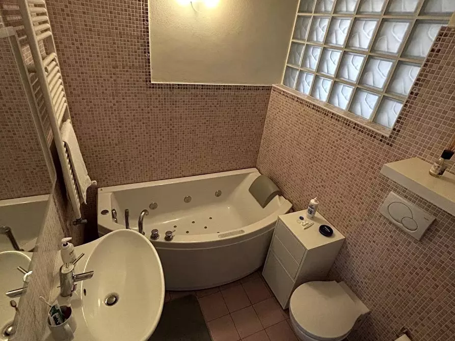 Immagine 27 di Appartamento in affitto  in via Calini a Legnano