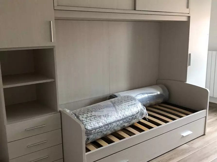 Immagine 14 di Appartamento in affitto  in via Lorenteggio 209 a Milano