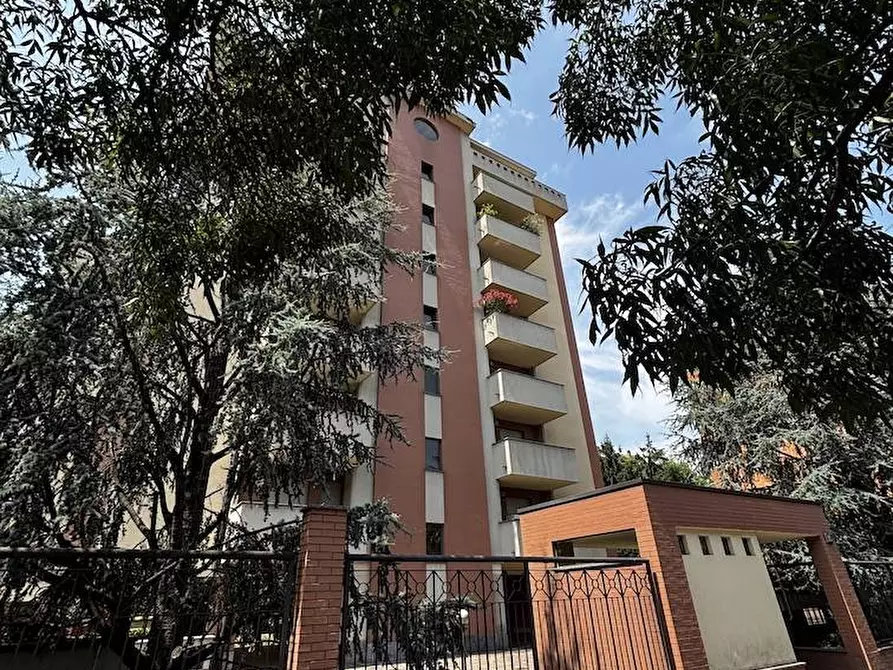 Immagine 5 di Appartamento in affitto  in via Varesina a Milano