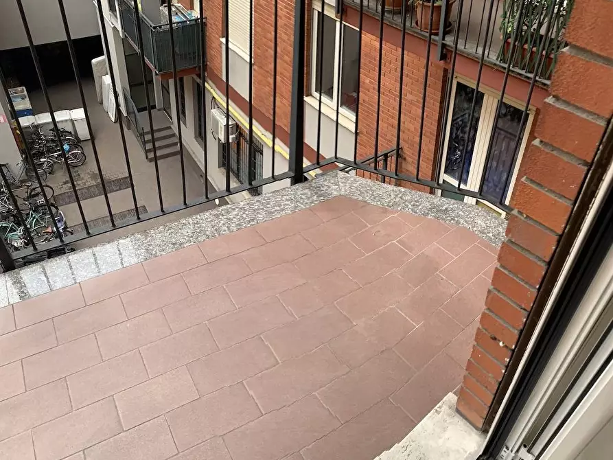 Immagine 6 di Appartamento in affitto  in via Aosta a Milano