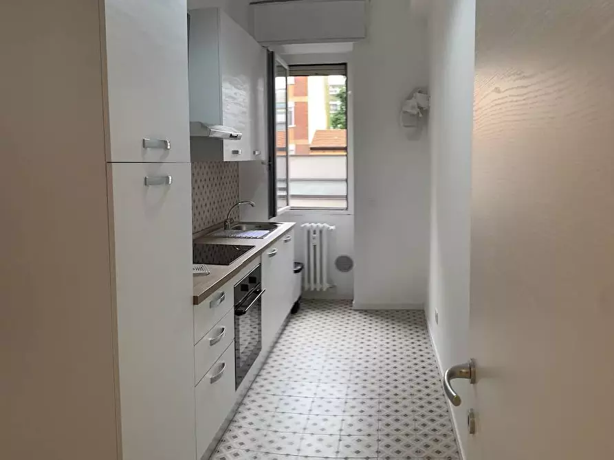 Immagine 7 di Appartamento in affitto  in via Aosta a Milano