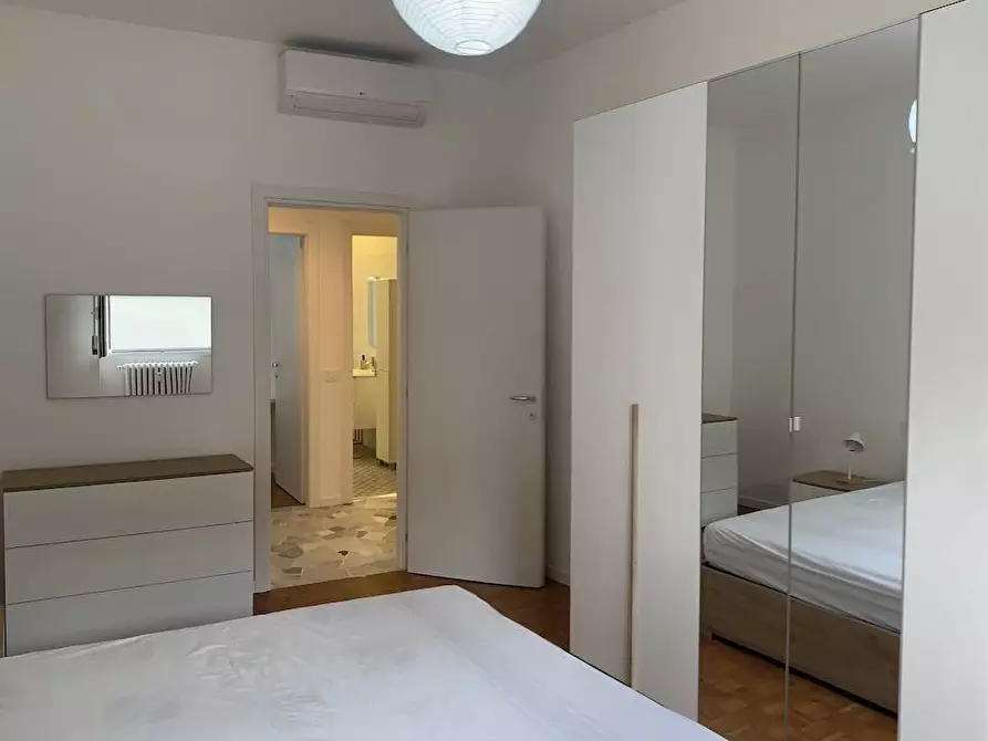 Immagine 16 di Appartamento in affitto  in via Aosta a Milano