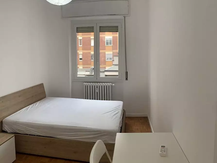 Immagine 21 di Appartamento in affitto  in via Aosta a Milano