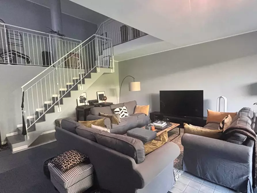 Immagine 33 di Appartamento in affitto  in via Parravicini a Milano