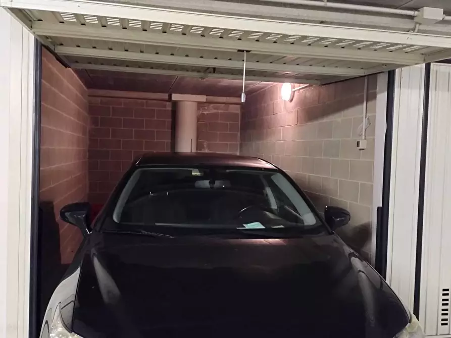 Immagine 52 di Appartamento in affitto  in via Parravicini a Milano