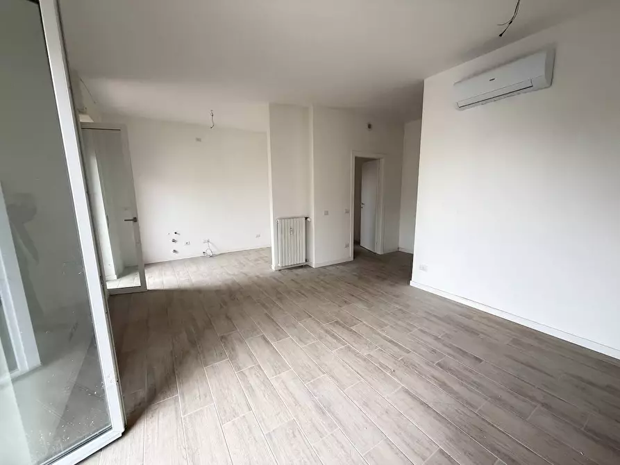 Immagine 3 di Appartamento in affitto  in via Comasina 87 a Milano