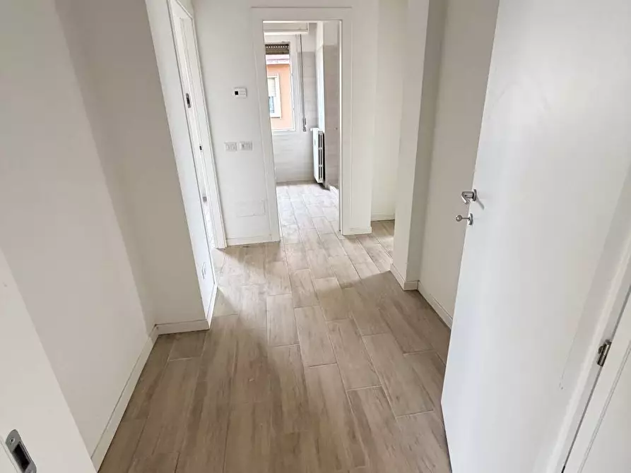 Immagine 10 di Appartamento in affitto  in via Comasina 87 a Milano