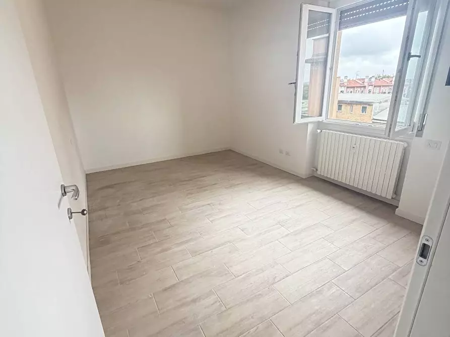 Immagine 11 di Appartamento in affitto  in via Comasina 87 a Milano