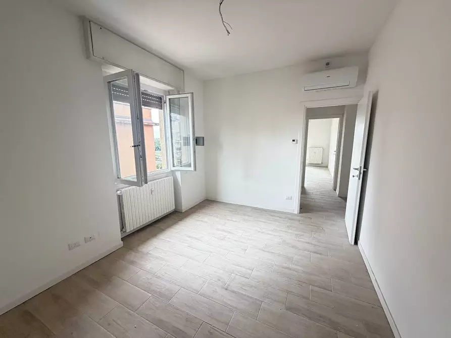 Immagine 12 di Appartamento in affitto  in via Comasina 87 a Milano