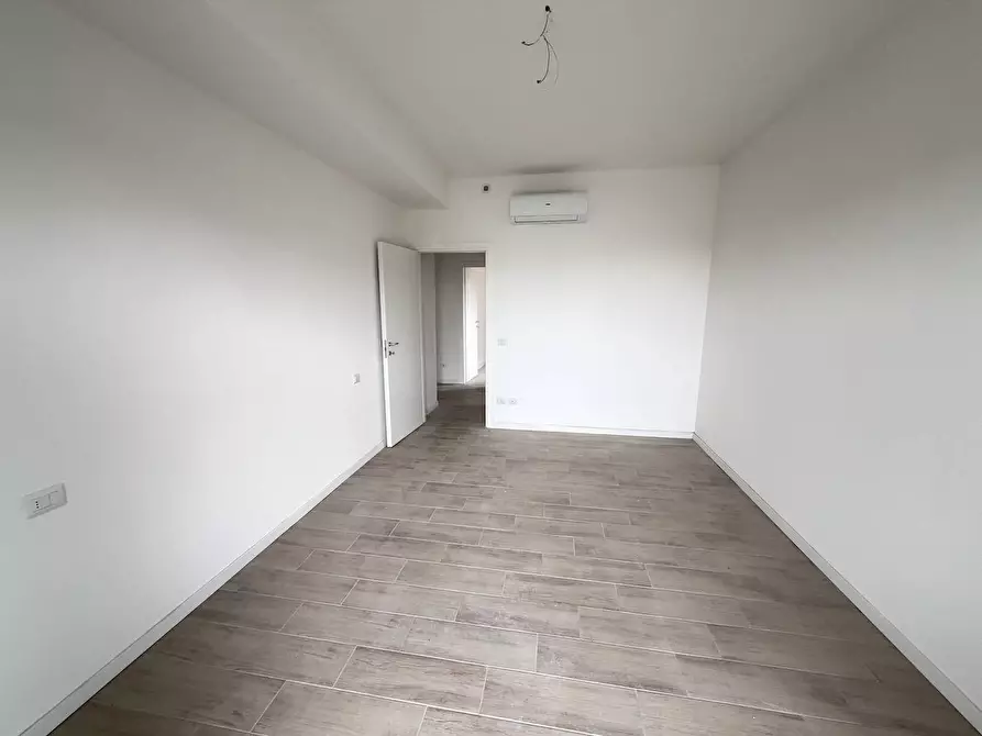 Immagine 13 di Appartamento in affitto  in via Comasina 87 a Milano