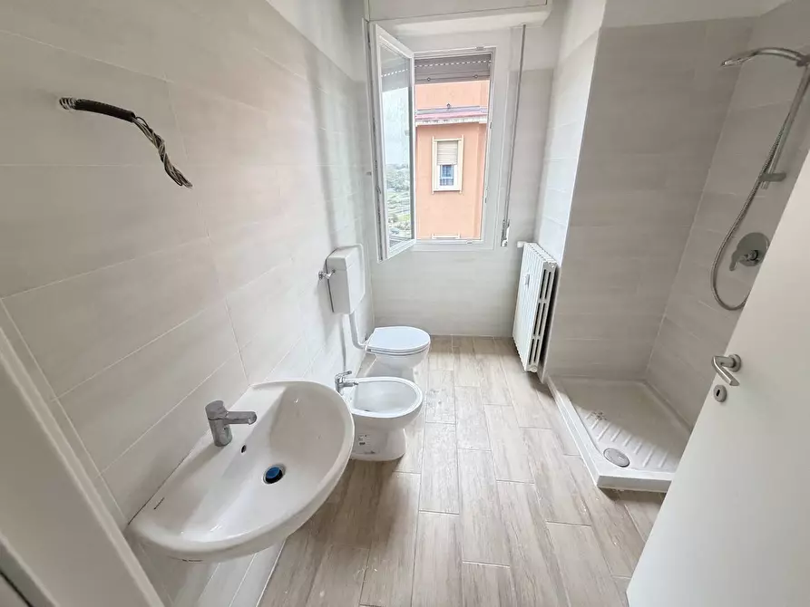 Immagine 19 di Appartamento in affitto  in via Comasina 87 a Milano