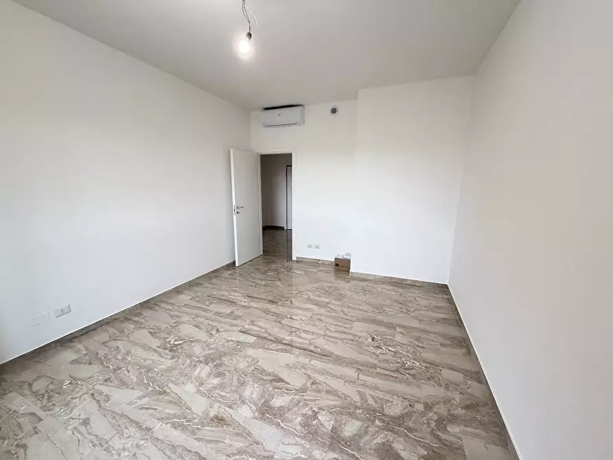 Immagine 3 di Appartamento in affitto  in via Emilio Cecchi 1 a Milano