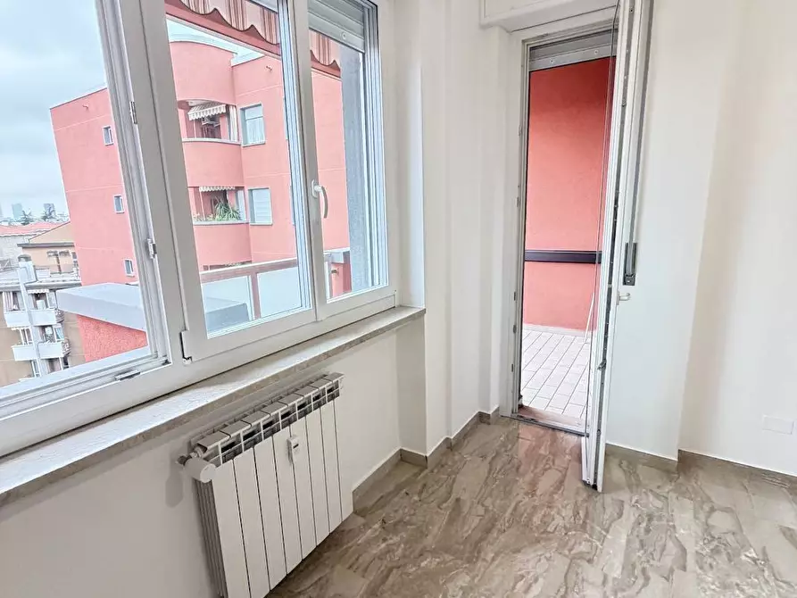 Immagine 5 di Appartamento in affitto  in via Emilio Cecchi 1 a Milano