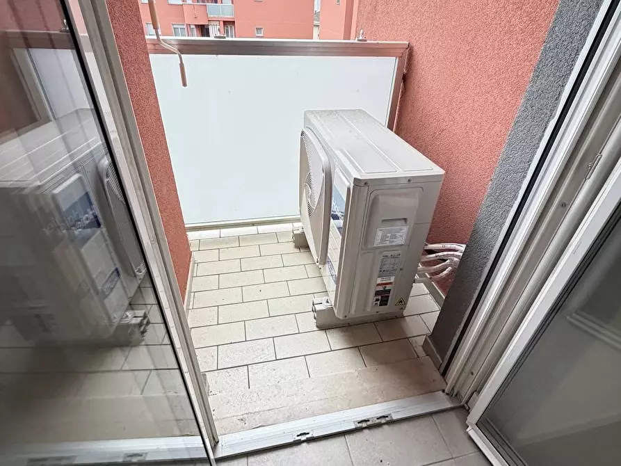 Immagine 12 di Appartamento in affitto  in via Emilio Cecchi 1 a Milano