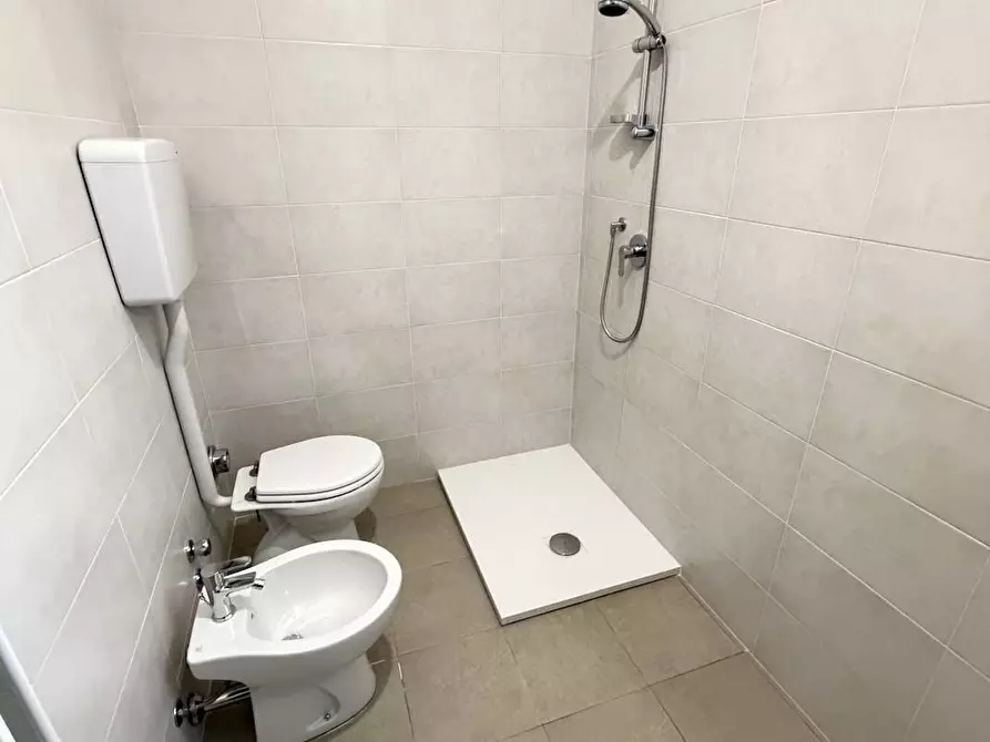 Immagine 16 di Appartamento in affitto  in via Emilio Cecchi 1 a Milano