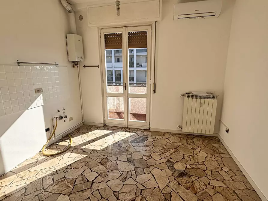 Immagine 4 di Appartamento in affitto  in via Govone a Milano