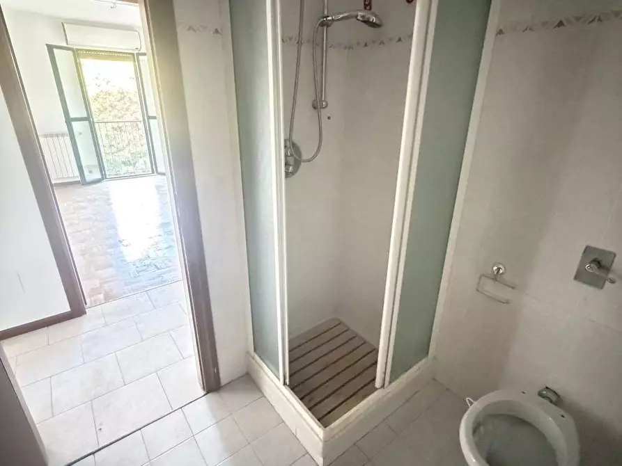 Immagine 15 di Appartamento in vendita  in via Volta 49 a Rho