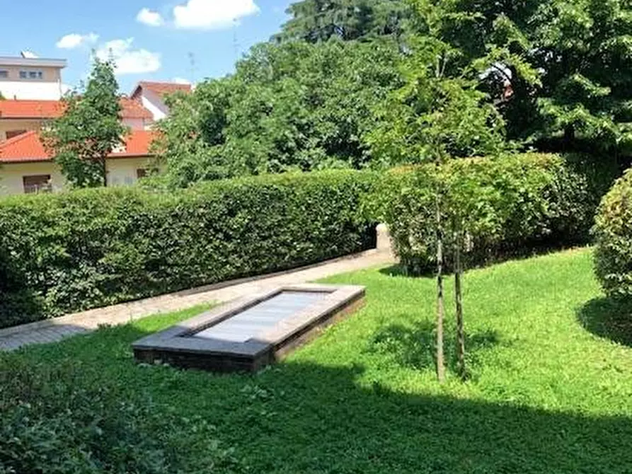 Immagine 1 di Appartamento in vendita  in via Volta 49 a Rho