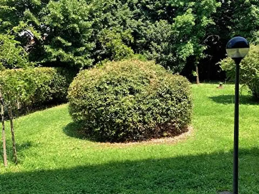 Immagine 2 di Appartamento in vendita  in via Volta 49 a Rho