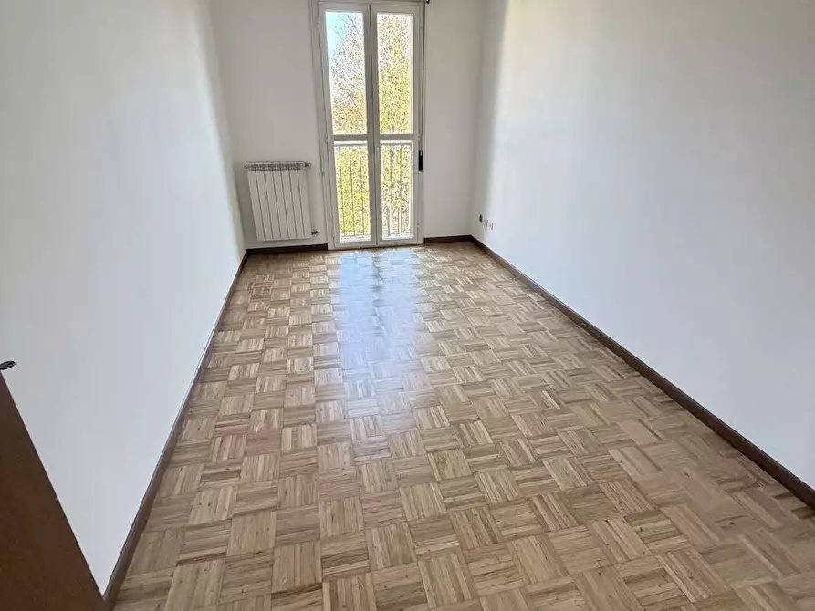 Immagine 11 di Appartamento in vendita  in via Volta 49 a Rho