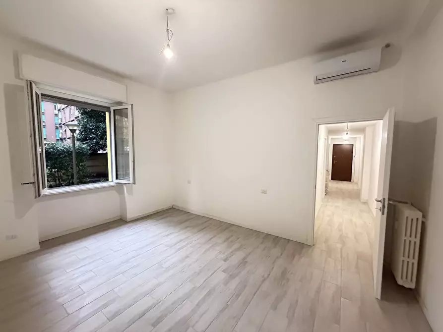 Immagine 5 di Appartamento in affitto  in Via Hermada a Milano