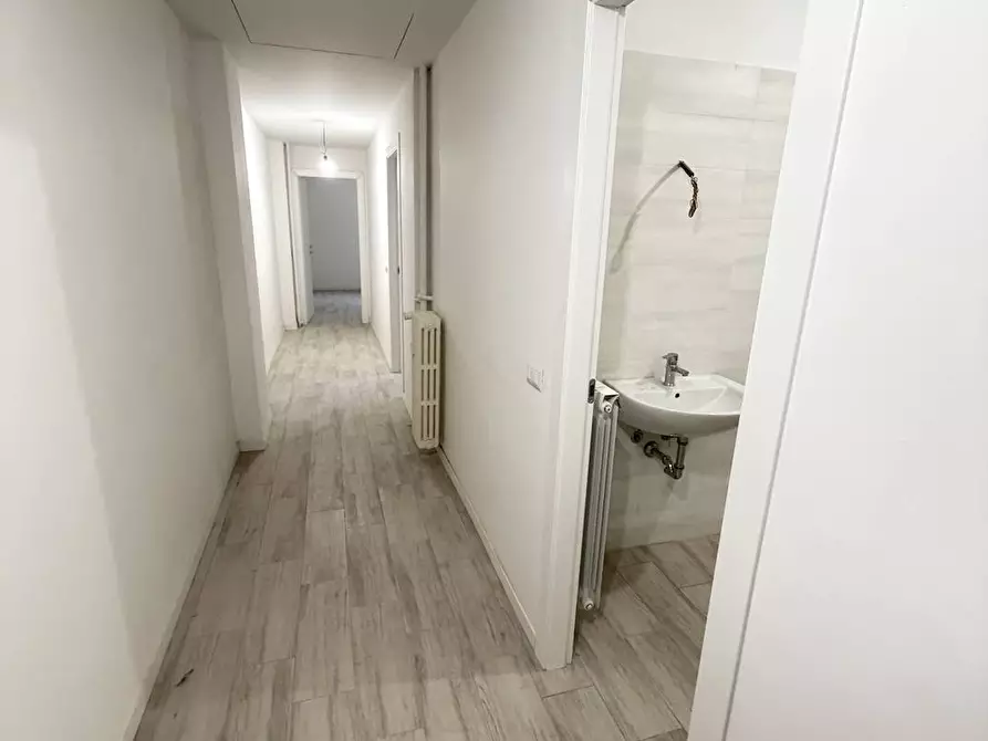 Immagine 11 di Appartamento in affitto  in Via Hermada a Milano