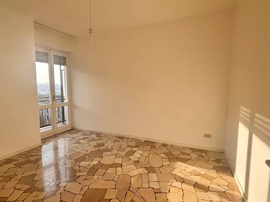 Immagine 6 di Appartamento in affitto  in via Govone a Milano