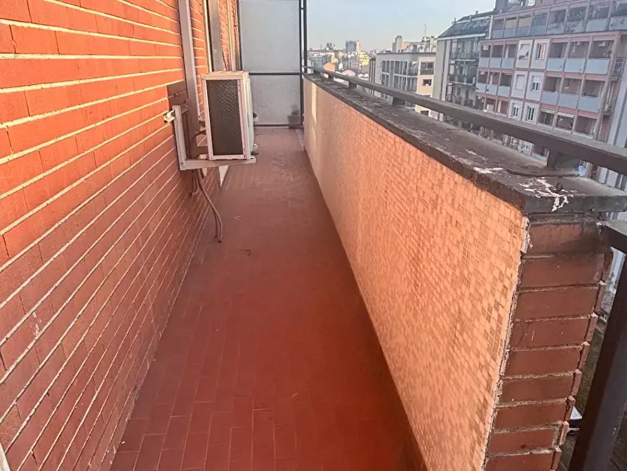 Immagine 12 di Appartamento in affitto  in via Govone a Milano