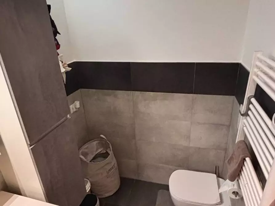 Immagine 20 di Appartamento in affitto  in via Massarenti a Milano