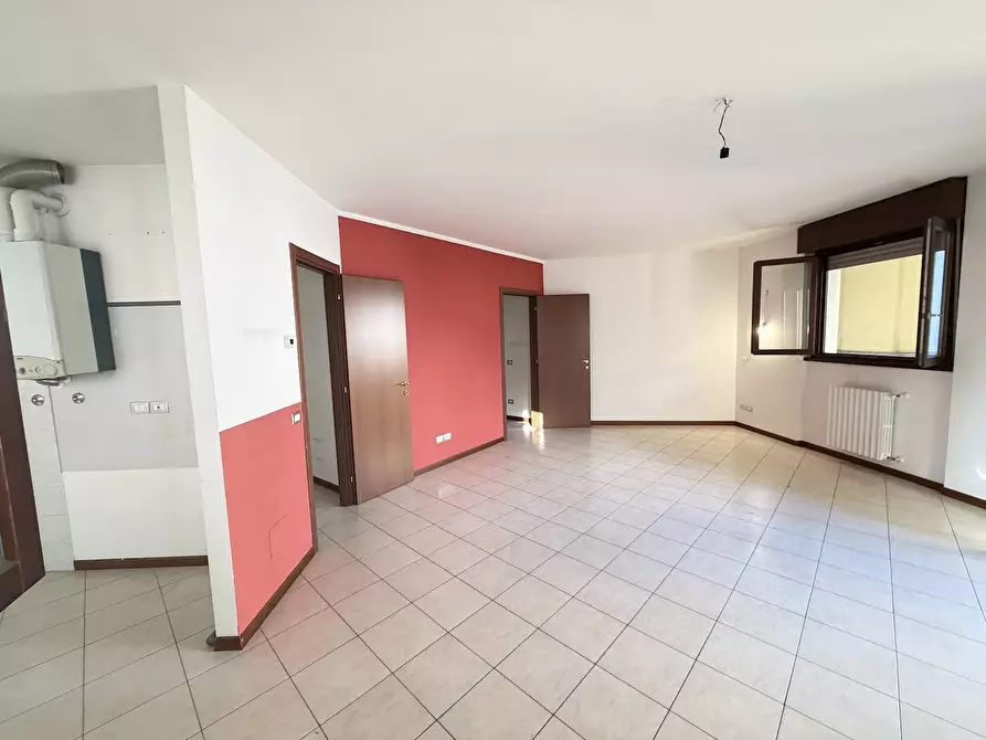 Immagine 5 di Appartamento in vendita  in Via Caianello a Milano