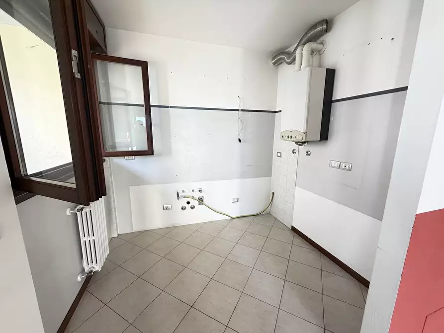 Immagine 6 di Appartamento in vendita  in Via Caianello a Milano