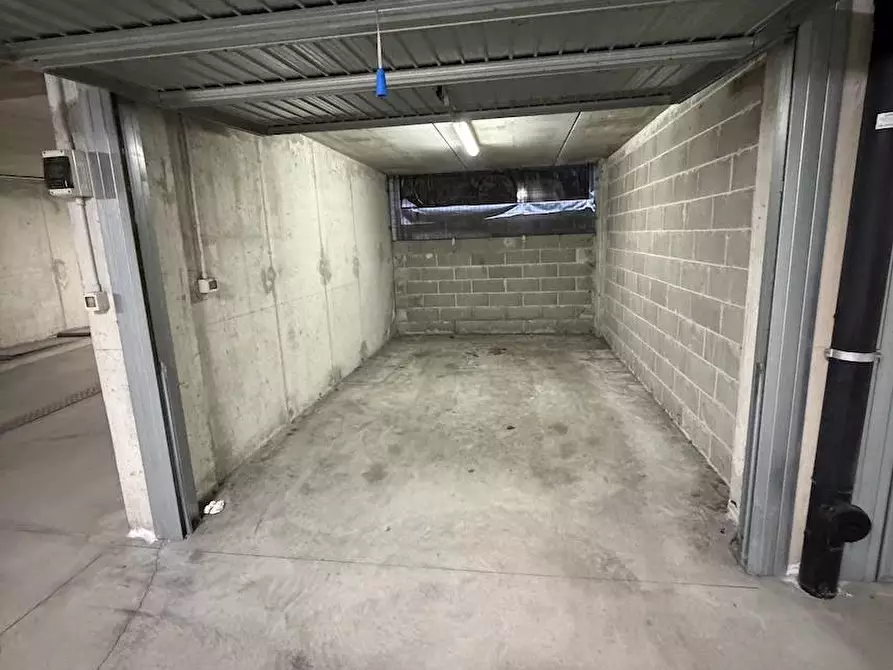 Immagine 23 di Appartamento in vendita  in Via Caianello a Milano