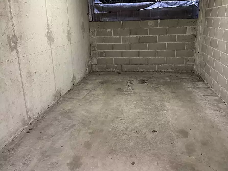 Immagine 24 di Appartamento in vendita  in Via Caianello a Milano