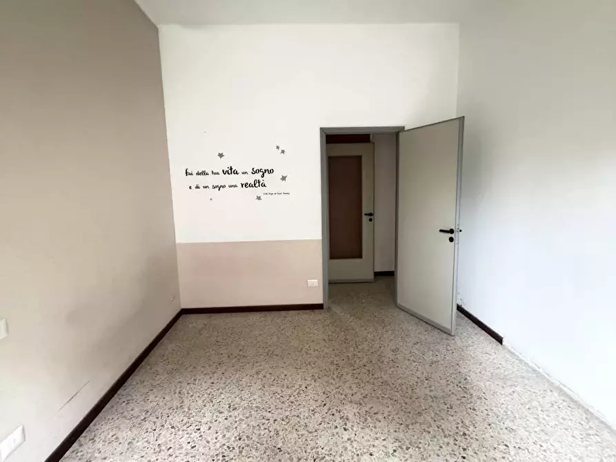Immagine 10 di Appartamento in vendita  in Via Sapri 39 a Milano