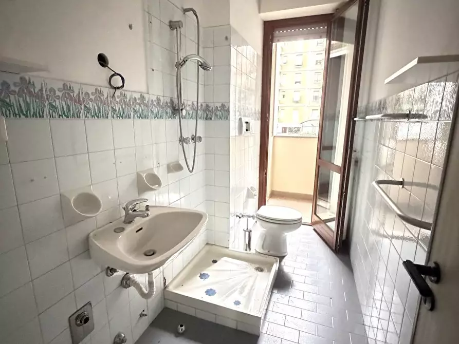 Immagine 18 di Appartamento in vendita  in Via Sapri 39 a Milano