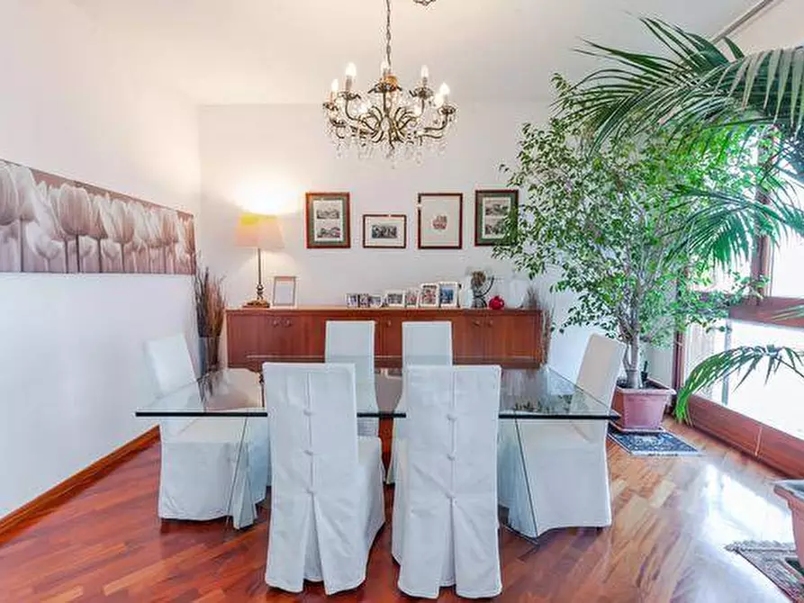 Immagine 7 di Appartamento in vendita  in via Caduti sul lavoro 47 a Sesto San Giovanni