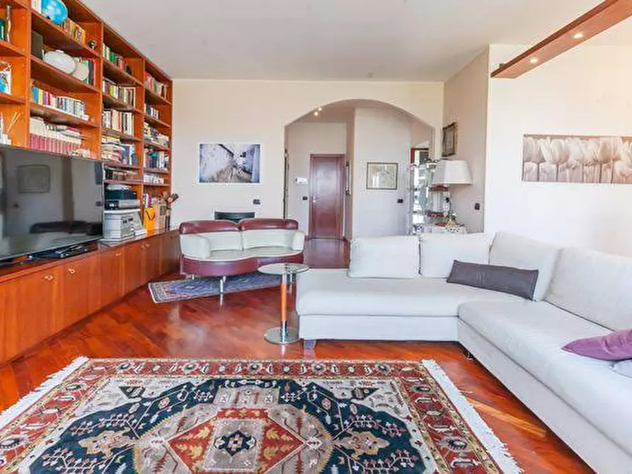 Immagine 9 di Appartamento in vendita  in via Caduti sul lavoro 47 a Sesto San Giovanni