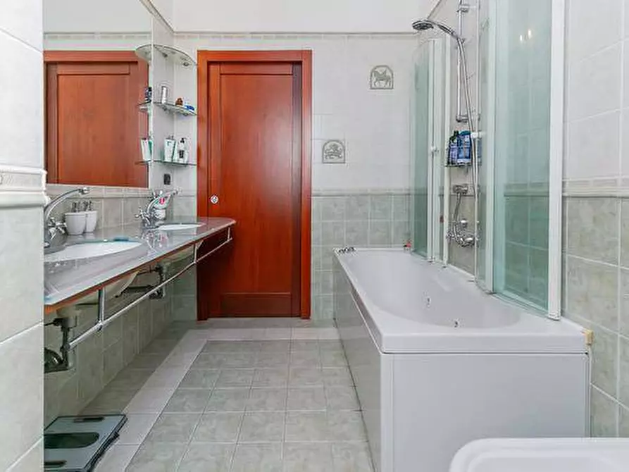 Immagine 31 di Appartamento in vendita  in via Caduti sul lavoro 47 a Sesto San Giovanni