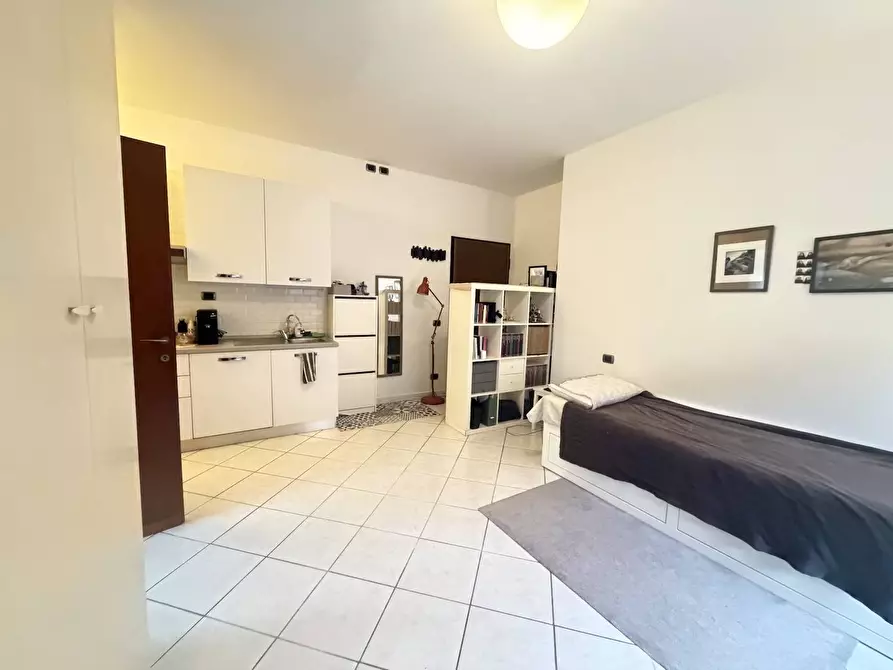 Immagine 2 di Appartamento in affitto  in Via Piero Della Francesca 51 a Milano