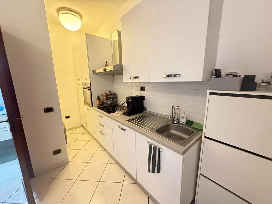 Immagine 8 di Appartamento in affitto  in Via Piero Della Francesca 51 a Milano